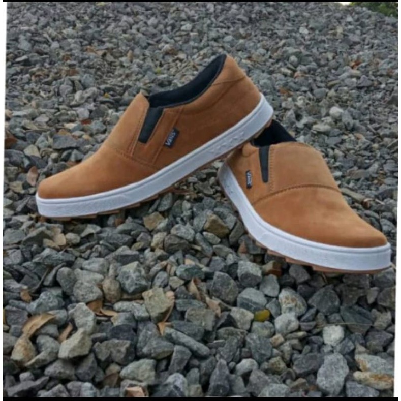 SEPATU KASUAL VANS SLIP ON COKLAT SEPATU TANPA TALI