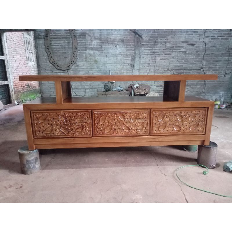 Bufet TV. Bufet TV minimalis. Bufet jati. Bufet minimalis. Bufet pendek. Bufet ukir. Bufet murah