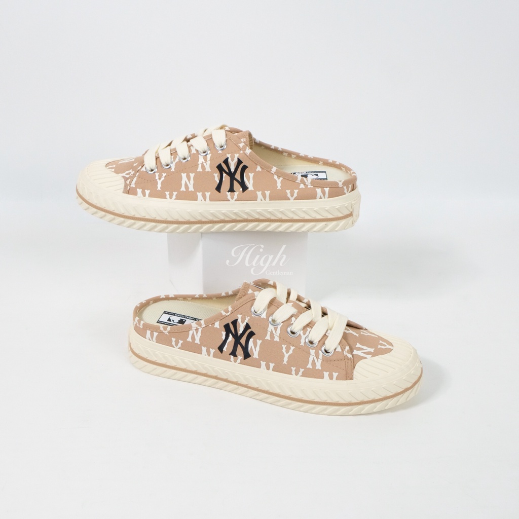 MLB NY Yankees Playball Mules Monogram Beige/White 100% Original