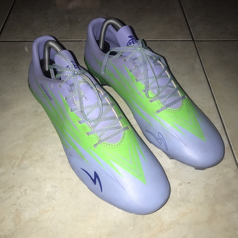 Sepatu Sepak Bola Specs Accelerator Lightspeed 3 Second/Bekas