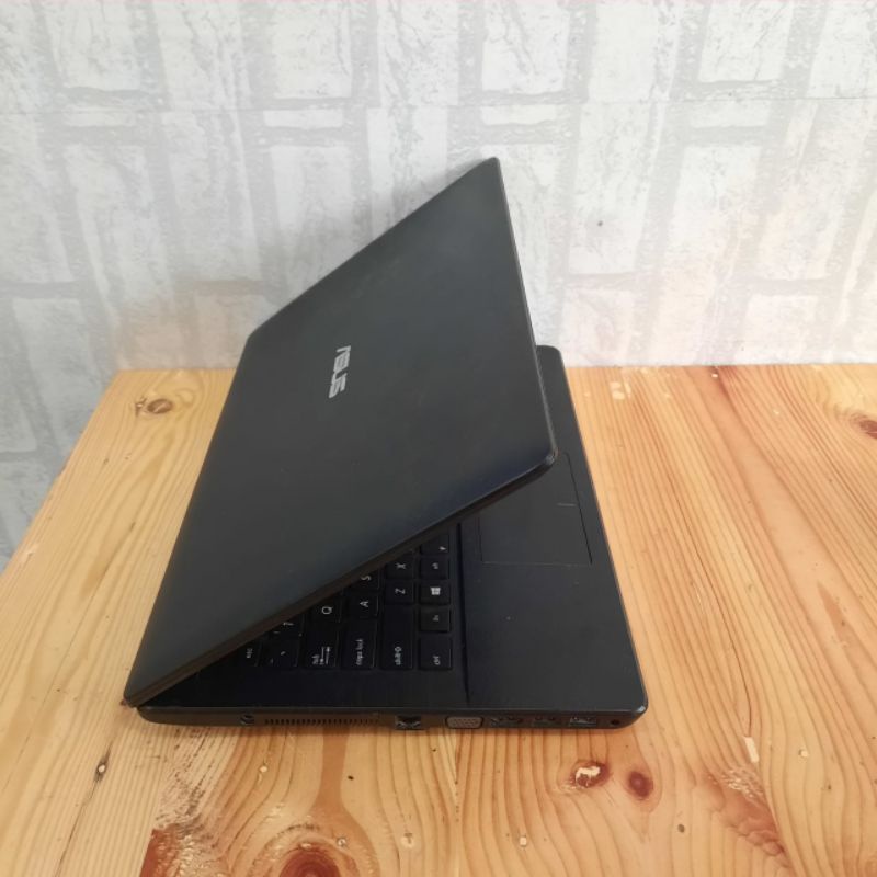 Laptop Asus X451CAP/X450Ca  intel Core i3-3217U Ram 4/500Gb windows 10 Layar 14 inch Full aplikasi siap pakai mulus