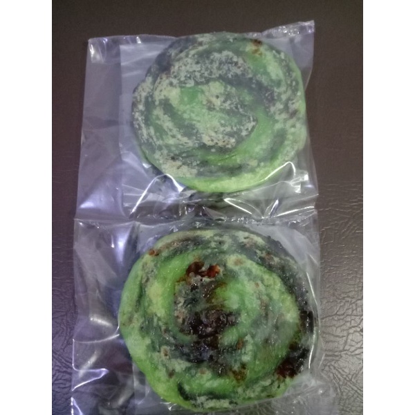 

Roti Maryam pandan coklat