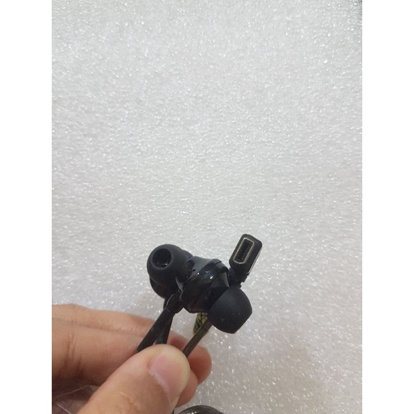 HANDSFREE HEADSET EARPHONE MASTER MEGA BASS HTC DOPOD P900 D600 S900