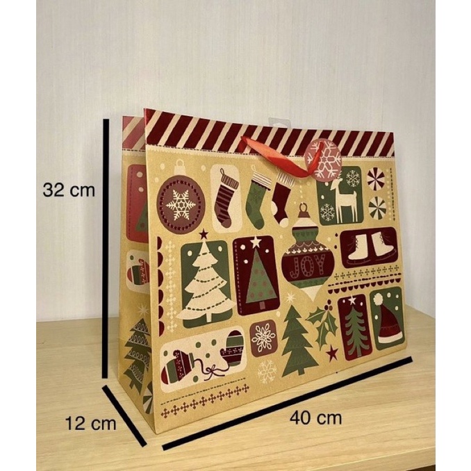 Paper Bag Pembungkus Kado Ukuran Besar