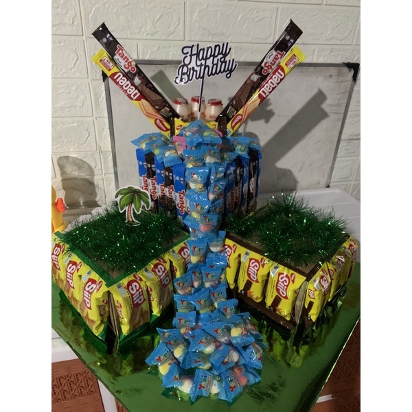 

snack tower / snack cake / menara snack / snack tingkat / kue ultah dari snack