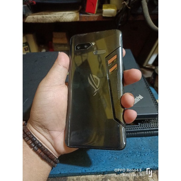 Asus ROG Phone 1 (8/512)second