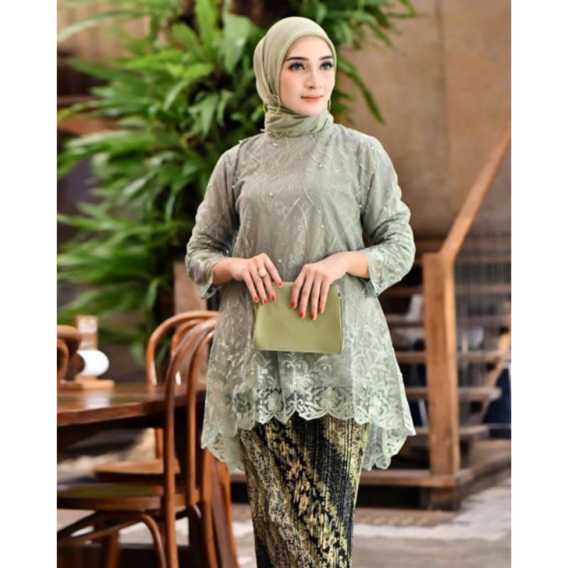 KEBAYA ORIGINAL///KEBAYA MODERN//TUNIK AZKIA//BAJU PESTA//BAJU WISUDA//By Nasyef