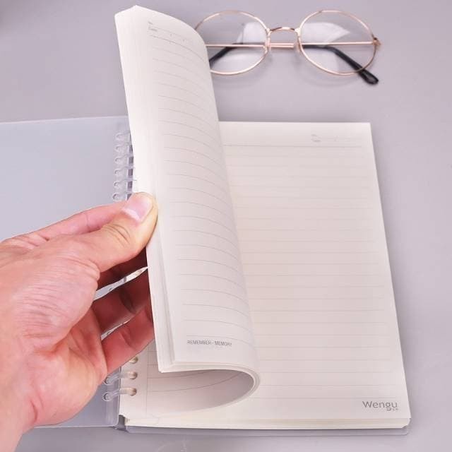 

BINDER RIANG / NOTEBOOK / RING BOOK TRANSPARAN B5 WENGU