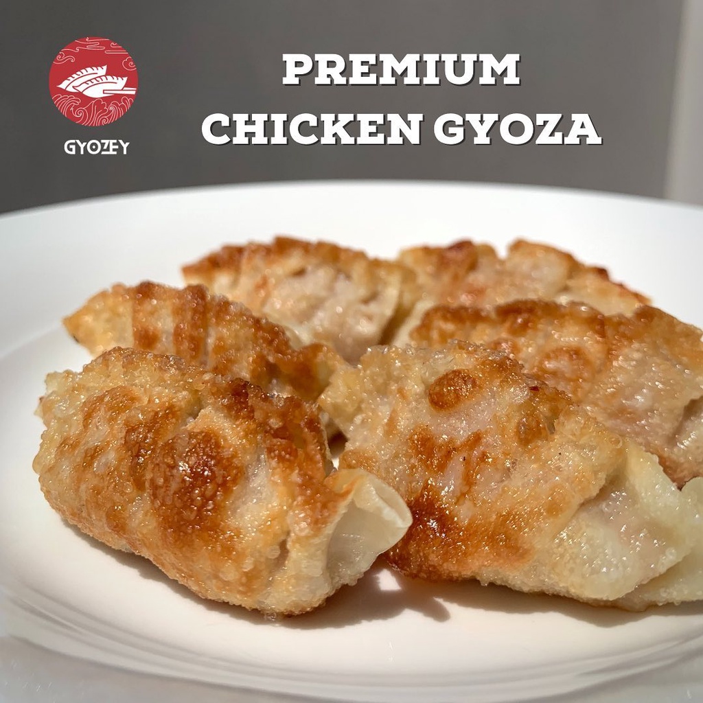 

DIMSUM - GYOZA AYAM KUKUS (BISA DI FROZEN) FREE CHILI OIL (KHUSUS INSTAN & SAMEDAY SAJA)