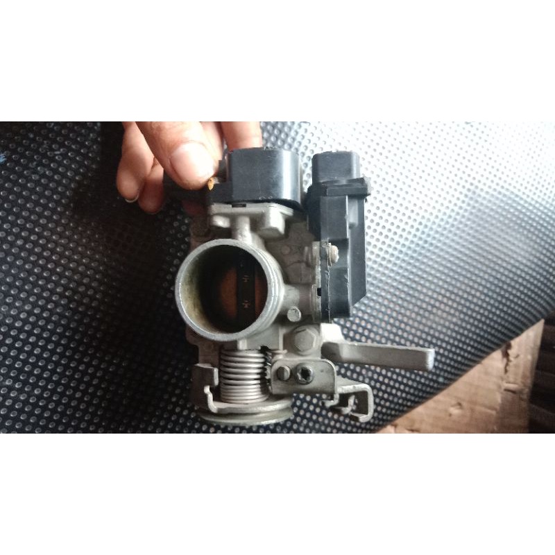 trotol body motor Sonic 150R GTR CB150R cabutan ori
