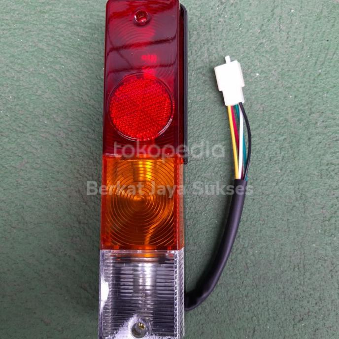 LAMPU BELAKANG FORKLIFT KOMATSU 3 TON