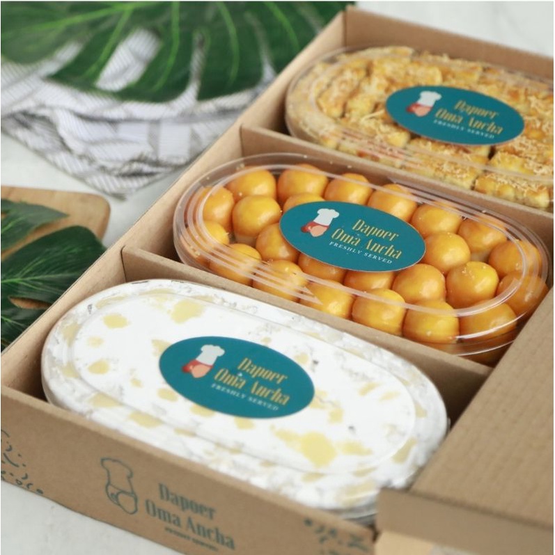 

GIFT BOX - BESAR of Dapoer Oma Ancha - Hampers