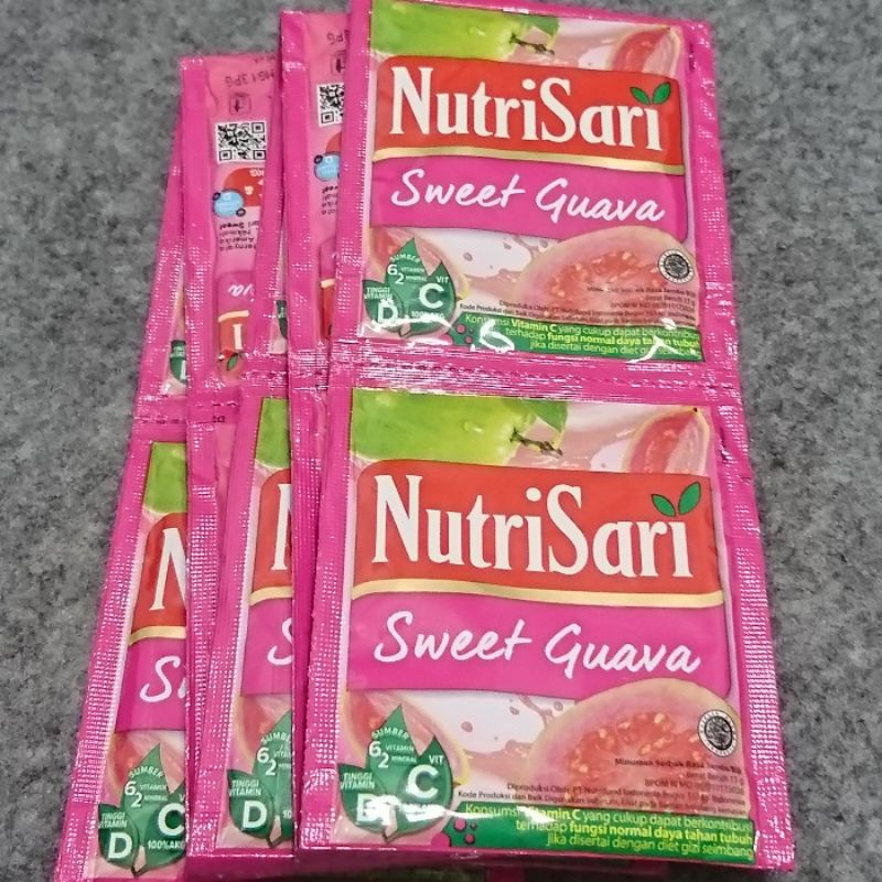 

Nutrisari Rasa Jambu Manis 1 Renteng isi 10 pcs/bungkus