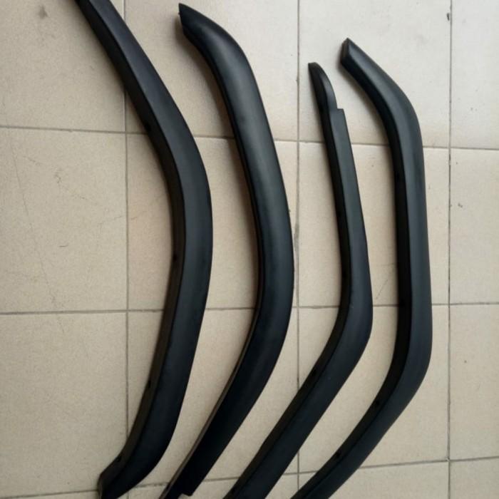 over fender Suzuki Vitara Escudo Sidekick