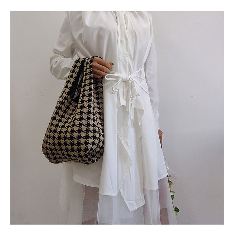 𝐄𝐁𝐒 ✅ TW019 Tas Bene Korean Knitted Checkered Tote Bag Tas Rajut Motif New Totebag Buffollow Vacay Viral Bangkok Import