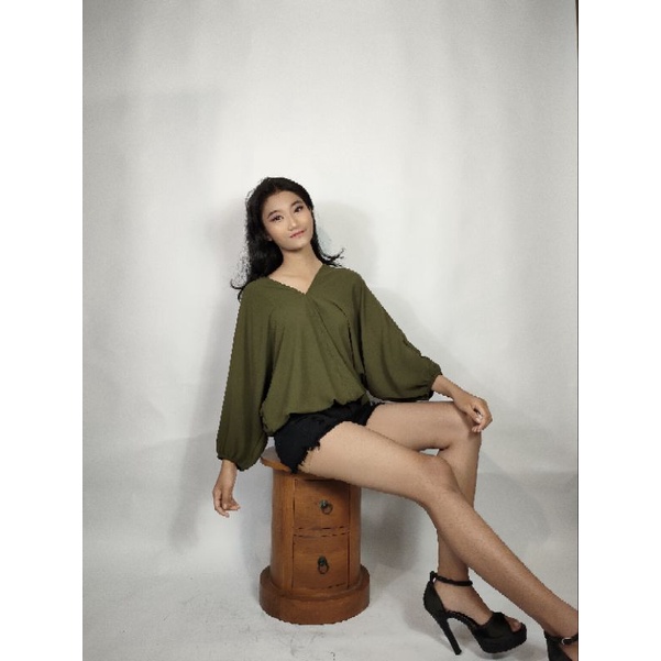 MALYA BATWING SLEEVES TOP | Atasan Wanita Lengan Batwing Crinkle Airflow