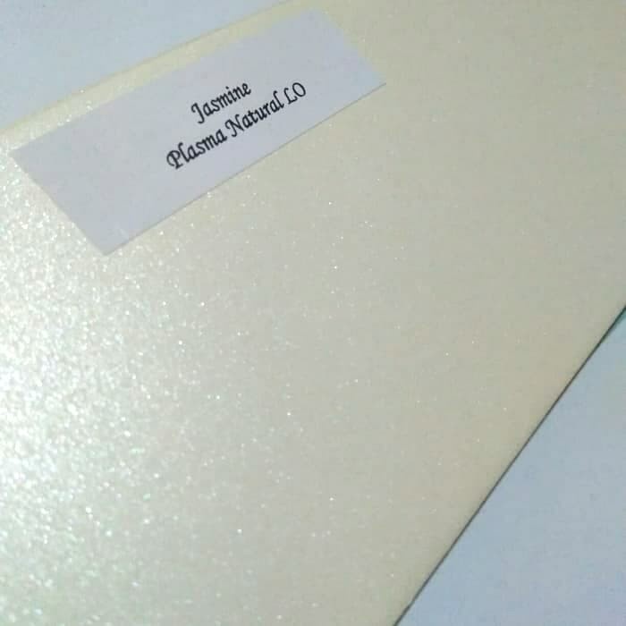 

( 50 Lembar ) Kertas Undangan / Karton Jasmine Plasma Natural 200 GsmFolio. 21.5 cm X 33 cm