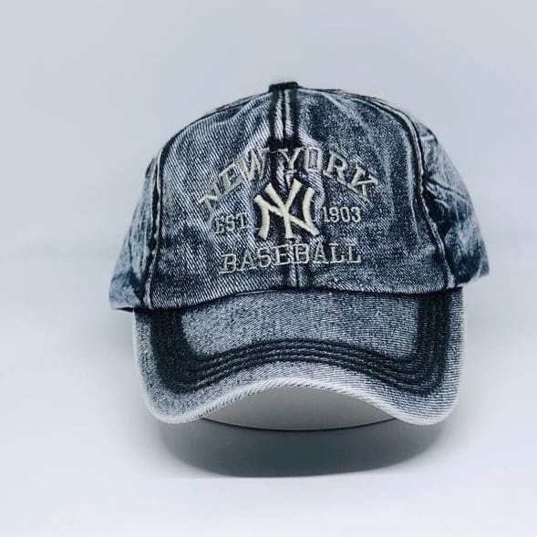 Topi  jeans Topi Pria Distro Murah / Topi Distro Pria Keren Simpel Kekinian 2021 Topi Baseball  Bahan jeans Denim