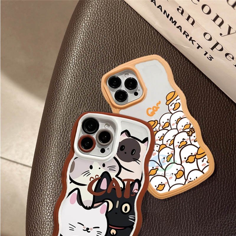 Casing Untuk IPhone 14 14 Pro MAX 11 Pro 11 Pro MAX 12 12 Pro 12 Pro MAX IPhone 13 Pro MAX X XR XS MAX 6 6S 7 8 Plus Kucing Lucu Bebek Tepi Melengkung Casing Handphone TPU Binteacase/tempat Minum Anak/Tempat Minum Anak/Tempat Makan Anak/Tempat Minum Anak/