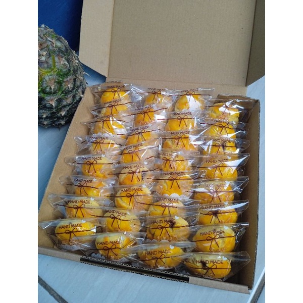 

NOB Nastar wisman toping keju isi 32pcs/hampers kue kering