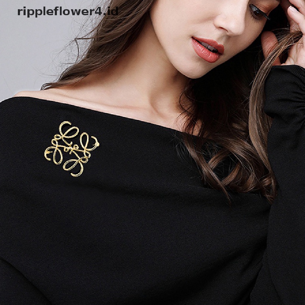 {rippleflower4.id} Fashion Bros Logam Persegi Berongga Bros Dekorasi Dada Bros Pin Trendi Tetap Pakaian Pin Sweater Mantel Aksesoris Pakaian~