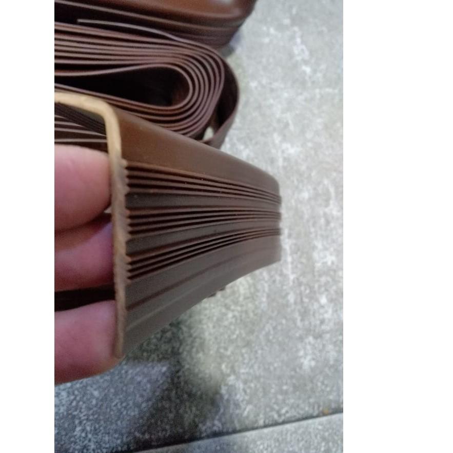 Karet tangga Stepnosing Karet Murmer Lis Pengaman tangga