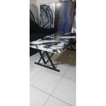 Meja resin coffe table