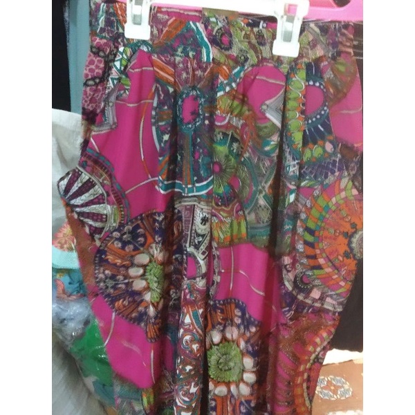 CELANA KULOT BAHAN LICIN PRELOVED LIKE NEW