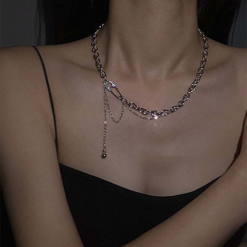 Euro Amerika Gaya Punk Perak Tebal Rantai Multi-Lapisan Kalung Baru Pribadi Pin Logam Panjang Sweater Rantai Wanita Ganda Clavicular Chain