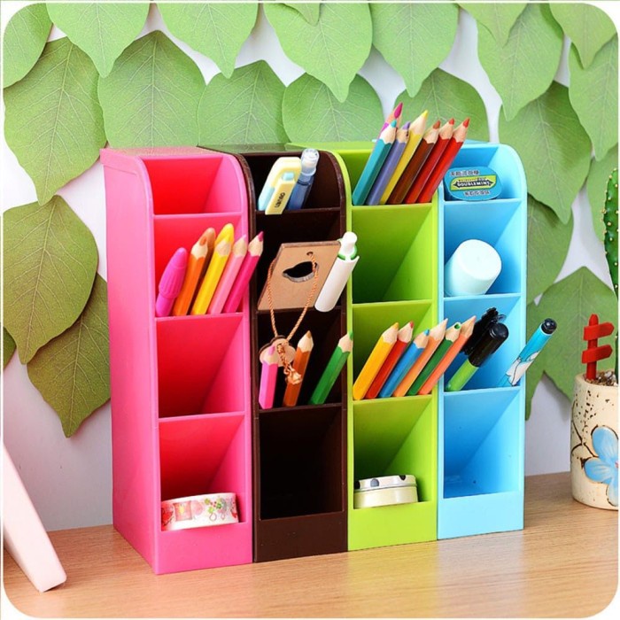 Rak Mini 4 Sekat Tempat Kotak Alat Tulis Pulpen Stationery Stand Meja Tempat Pensil Aksessory Organizer ATK 4 Lapis Kantor Sekolah Meja Belajar Meja Makan Sumpit Garpu Sendok Sikat Gigi Peralatan Makan Kosmetik