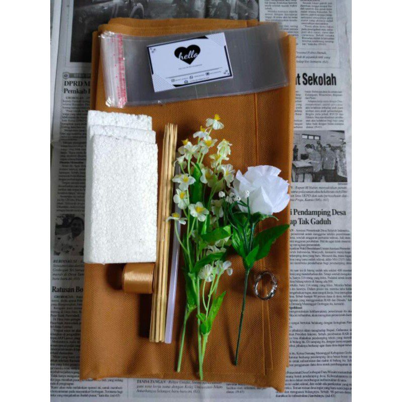 (BAHAN MEMBUAT BUKET) Buket uang ready Makassar