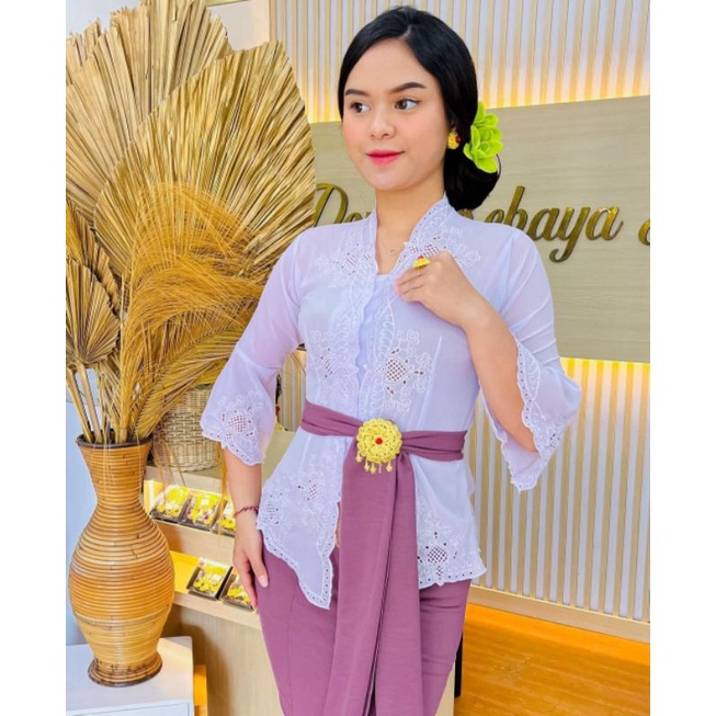 kebaya bordir jadi B3