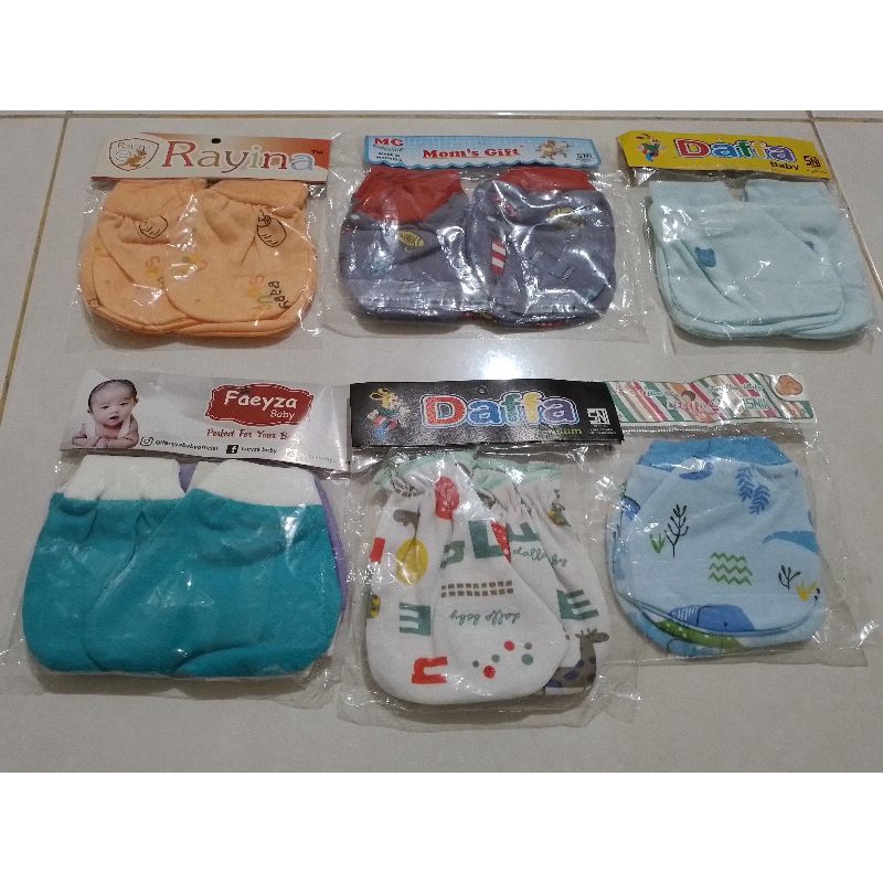 1 Set dan 2 set sarung tangan dan kaki Bayi Premium SNI