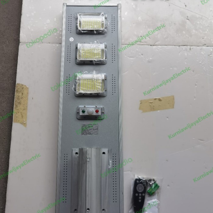 Lampu Led PJU Solar Panel 300WATT / PJU STREET LIGHT 300 WATT PUTIH