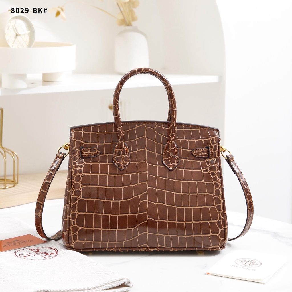 25 Gold Hardware Croco Bag 8029-BK