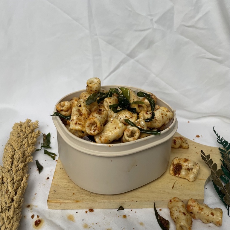 

Makaroni Kering Daun Jeruk Pedas 150gr - Makaroni Krezz Bandung