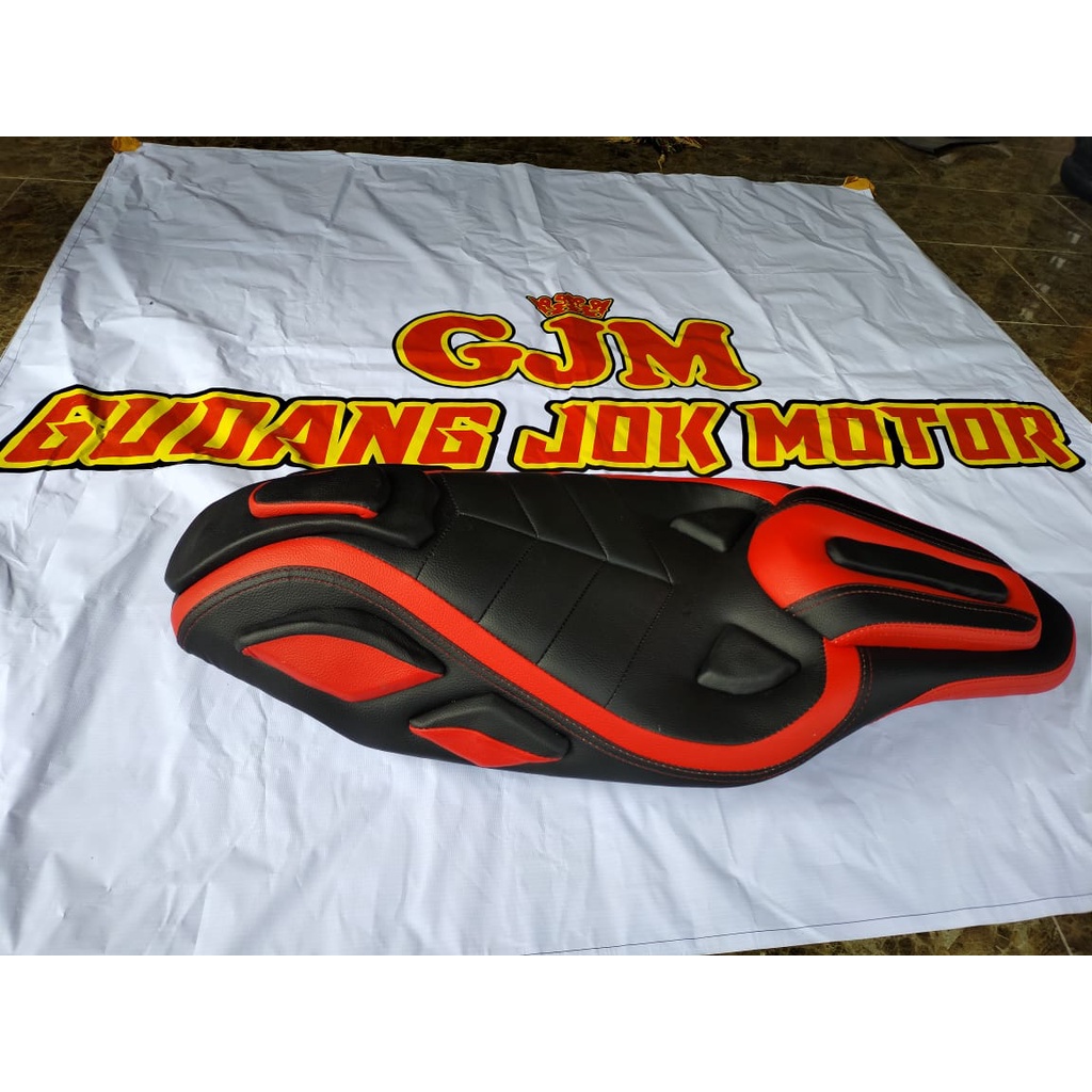 JOK PCX 160 MODIFIKASI MODEL RETRO KULIT MBTECH-JOK MODIFIKASI MODEL RETRO MOTOR PCX 160 KULIT MBTEC