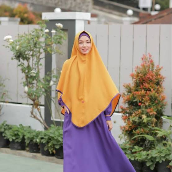 AULIA Gamis Syar'i Azezza Berry