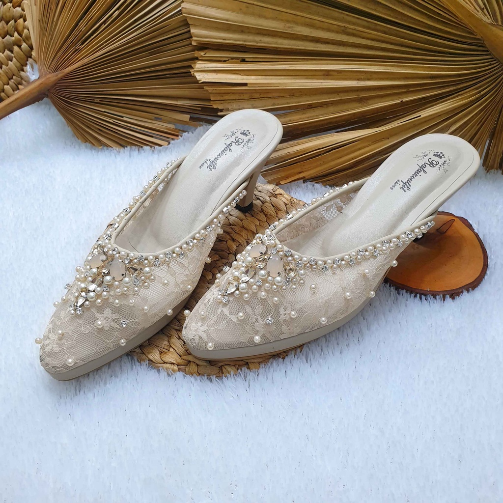 sepatu wedding pesta cantik Diandra cream  hak 5cm runcing