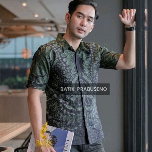 Pramudya Lengan Pendek Slimfit Original Baju Batik Prabuseno Kemeja Pria Bahan Katun Printing Halus 