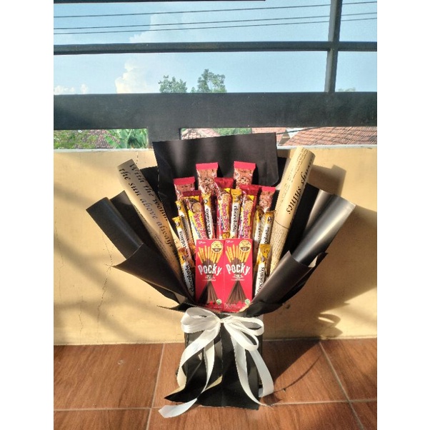

BOUQUET Snack / buket jajan coklat/ buket wisuda / hadiah ulangtahun / gift ultah / hadiah wisuda