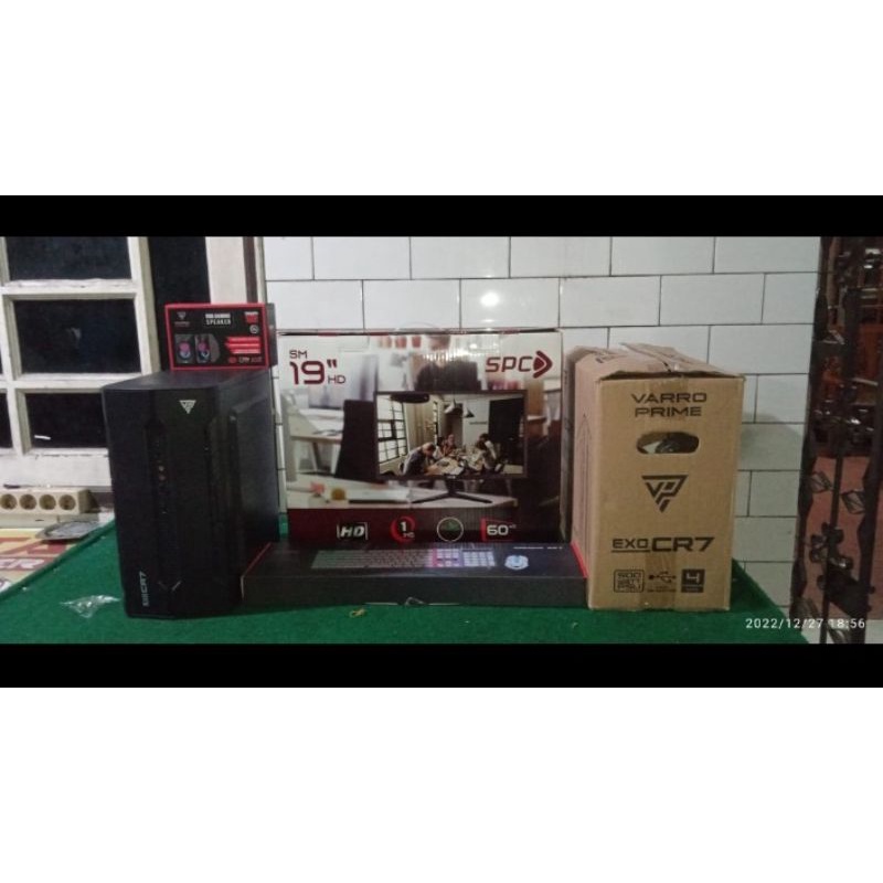 Komputer 1 set Core i5 / SSD 256 / RAM 8 GB / LED 19 inci / Mouse Keyboard RGB