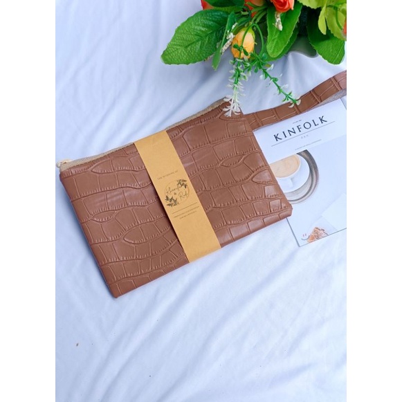 dompet sleting croco/ souvenir dompet/dompet kosmetik sovenir wanita