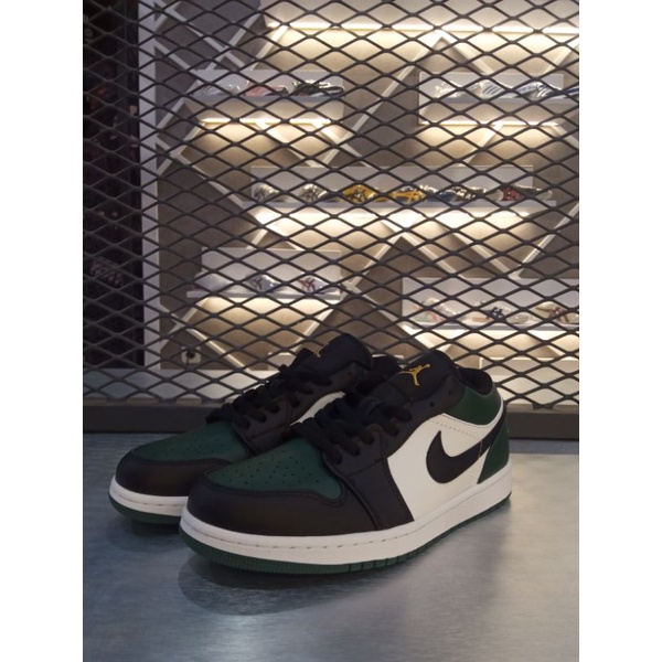 Air Jordan 1 Low - Green Toe