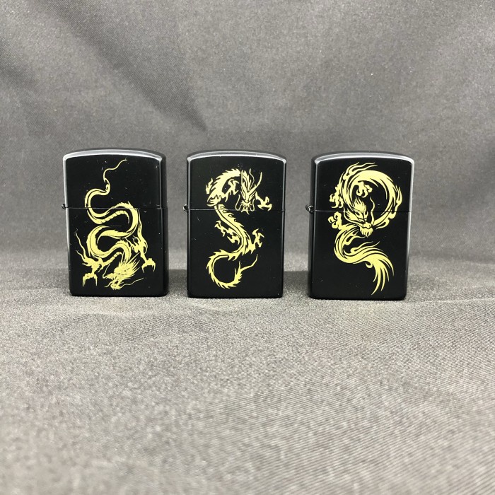 Korek Zippo Hitam Motif Naga Korek Antik dan Unik