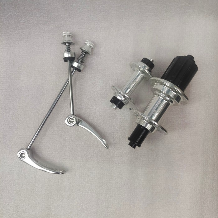 HUB FREE HUB 28 HOLE GT HALF 5 SILVER OLD 74/130