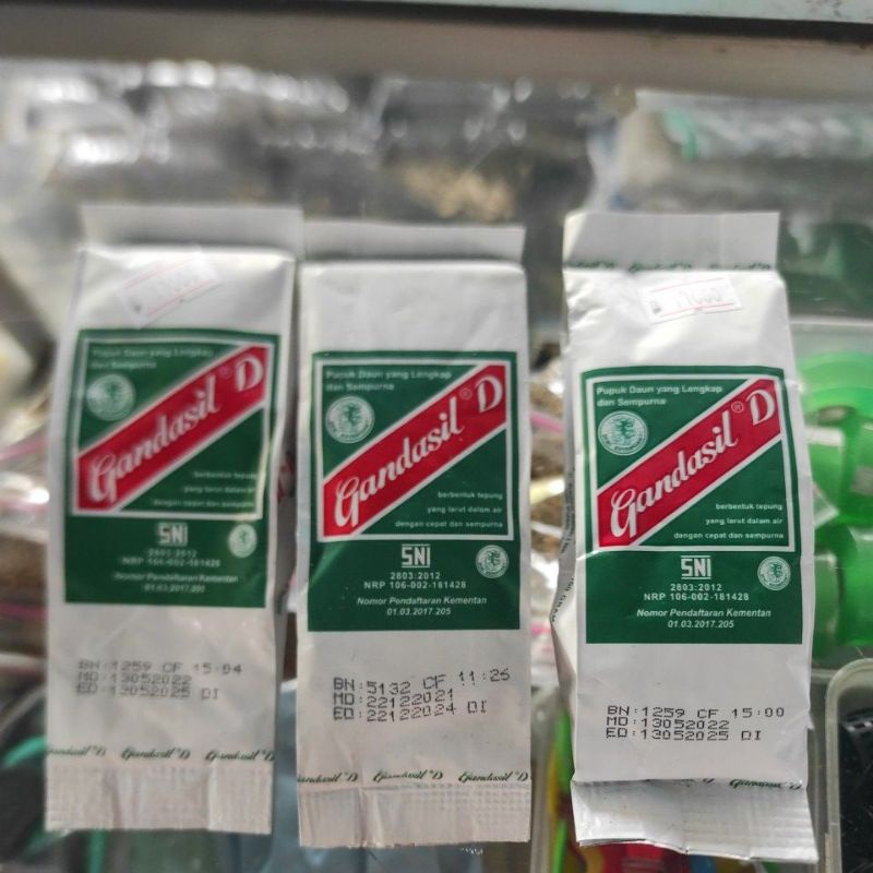 Pupuk Daun/ Pupuk Gandasil Daun/ Gandasil D 100 gram