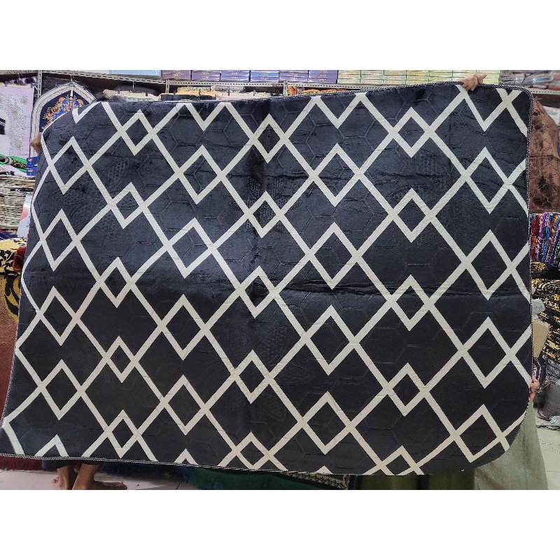 Hambal malaysia 1.40 x 1.90cm anti slip