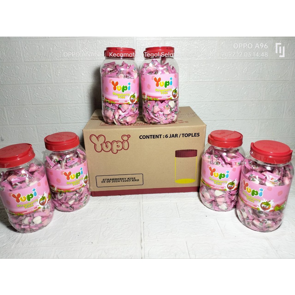 

YUPI TOPLES 125 PCS / YUPI STRAWBERRY KIS VIT C @120 GRAM