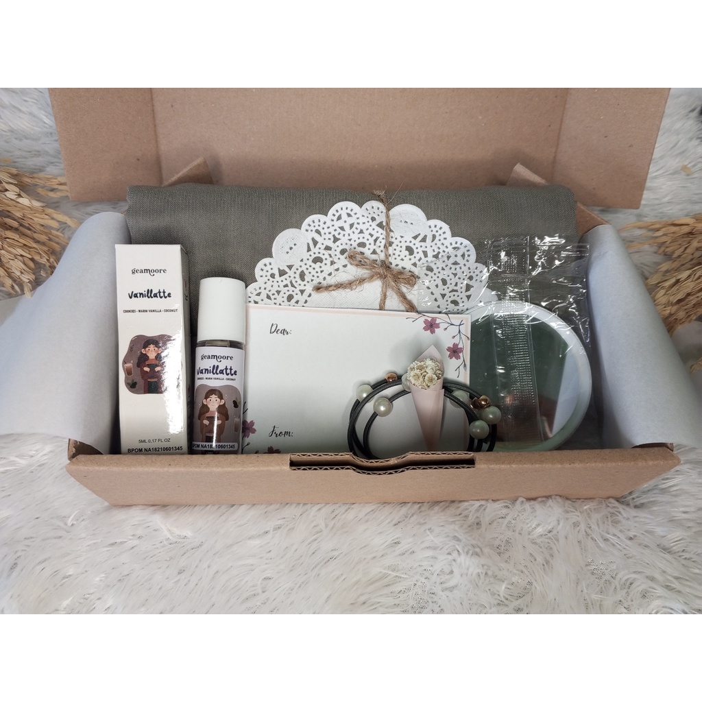 Hampers Hijab Latte Series / Kado Ulang Tahun/ Wisuda/ Anniversary